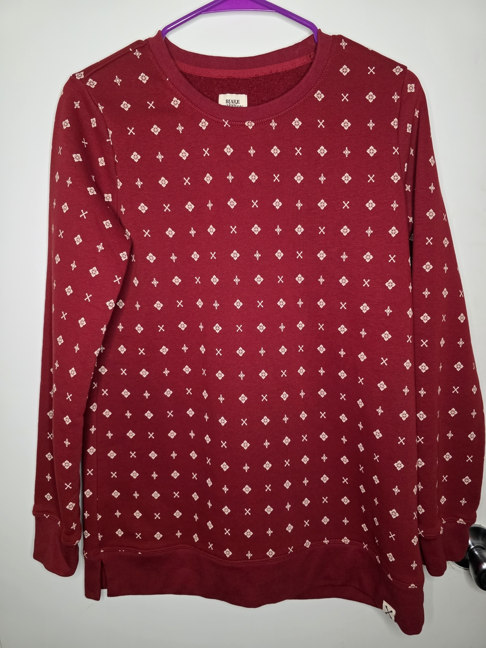 Blake Shelton Lands' End Deep Red Crewneck Sweater with Geo Print-XS